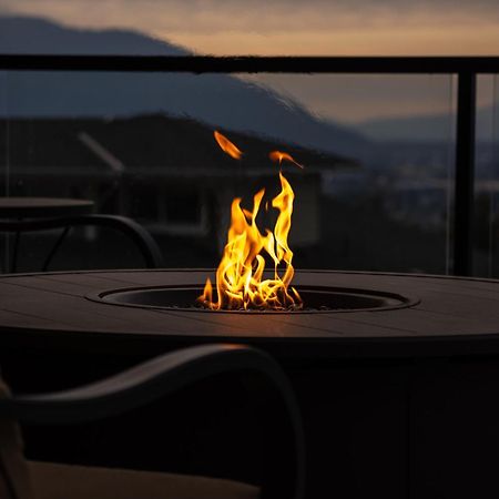 Mountain Retreat With Views, Hot Tub, Games & Ac Villa Chilliwack Exterior photo